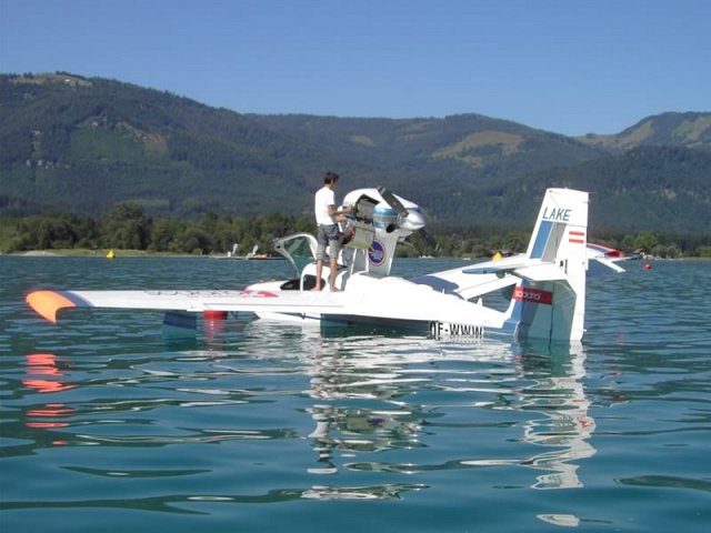 Motorflugunion Klosterneuburg, Scalaria Air Challenge, Lake LA4-200EP, OE-WWW